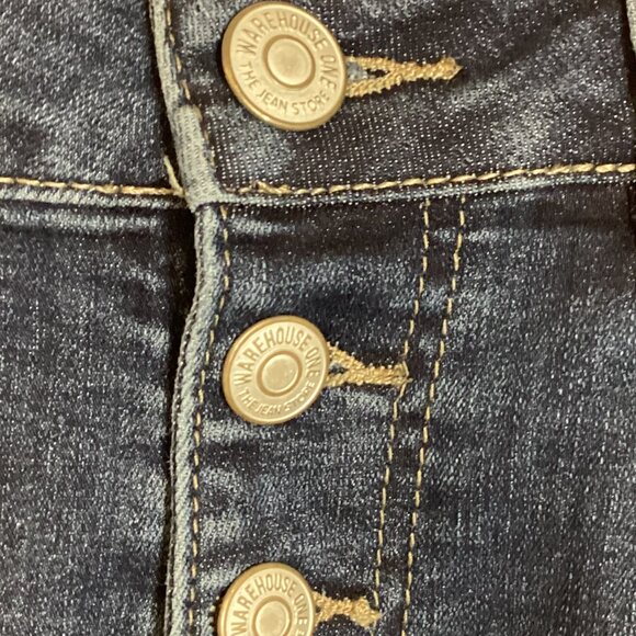 Warehouse One Women's Blue Denim Shorts Size 8 Raw Hem Button Fly - Picture 3 of 6